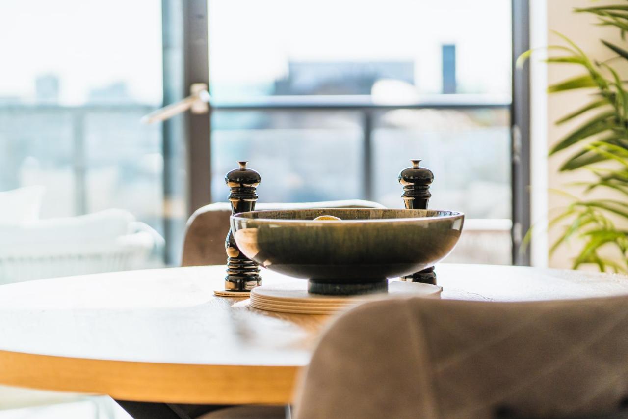 ⭑ Modern Town Centre Apartment ⭑ Bournemouth Eksteriør billede
