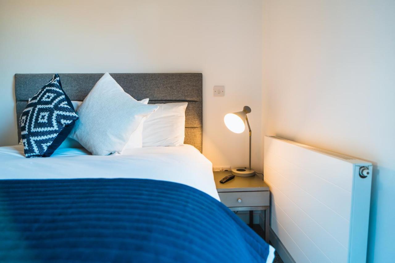 ⭑ Modern Town Centre Apartment ⭑ Bournemouth Eksteriør billede